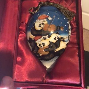 Ne ‘Qwa Art Caroling Pandas Christmas Ornament